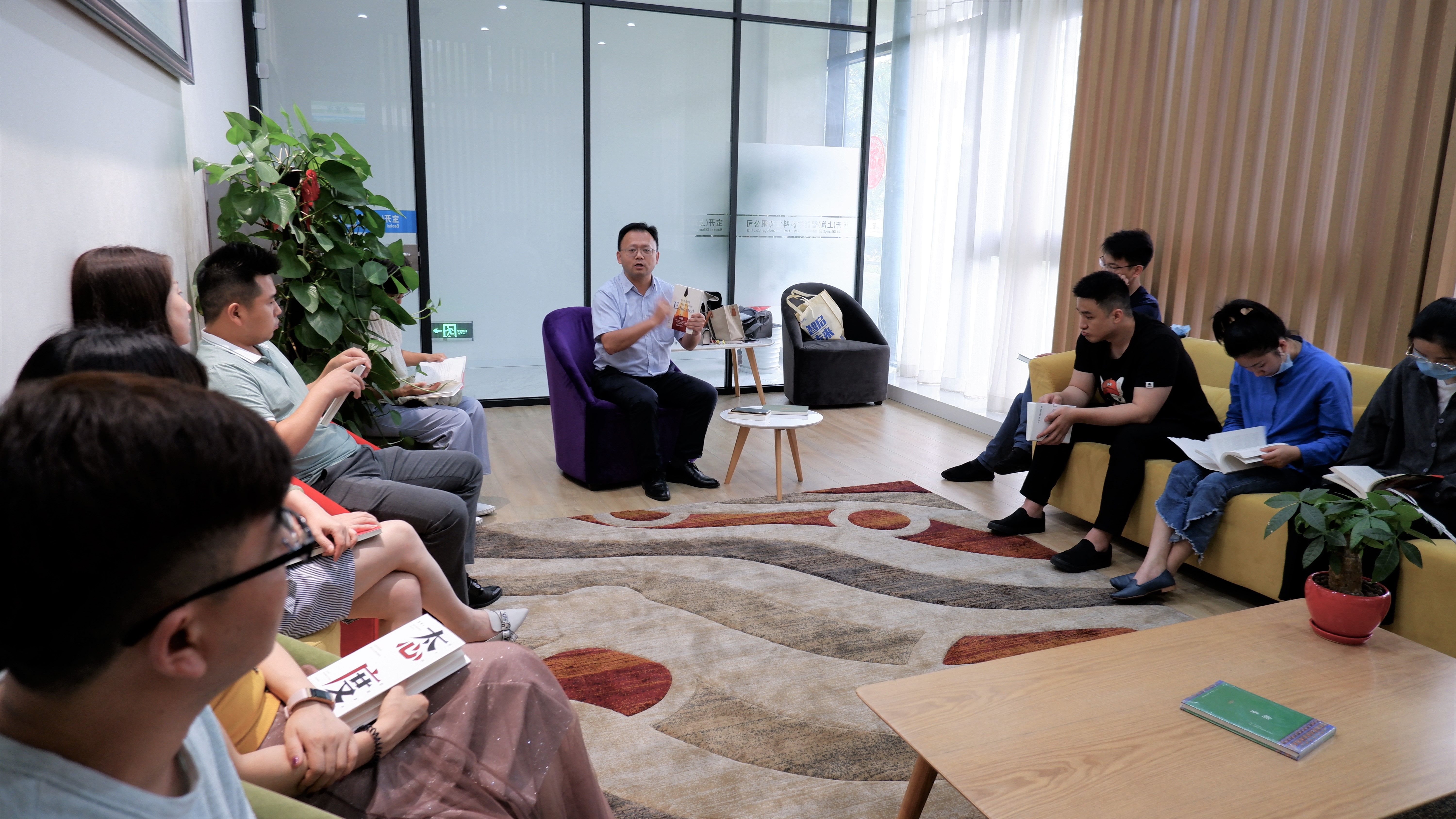 感受文字之美，共享閱讀之樂 | 寶開與燎申智城共同舉辦成長專場讀書活動