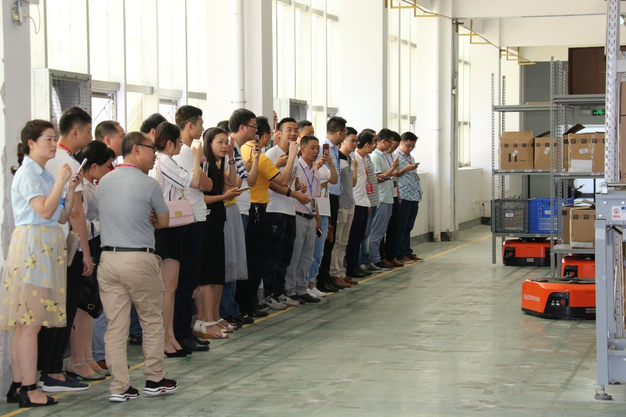 寶開常務副總裁王雷：“新零售環(huán)境下的物流中心規(guī)劃”主題分享 | UR服飾物流中心迎百余服裝物流經(jīng)理人現(xiàn)場參觀