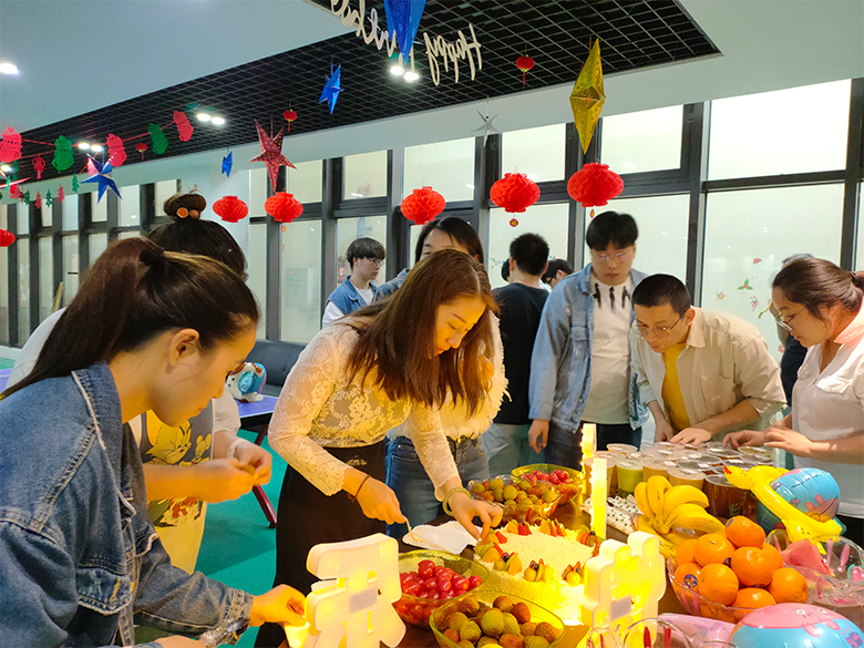 員工集體生日會｜溫馨五月，感恩有你，攜手同行