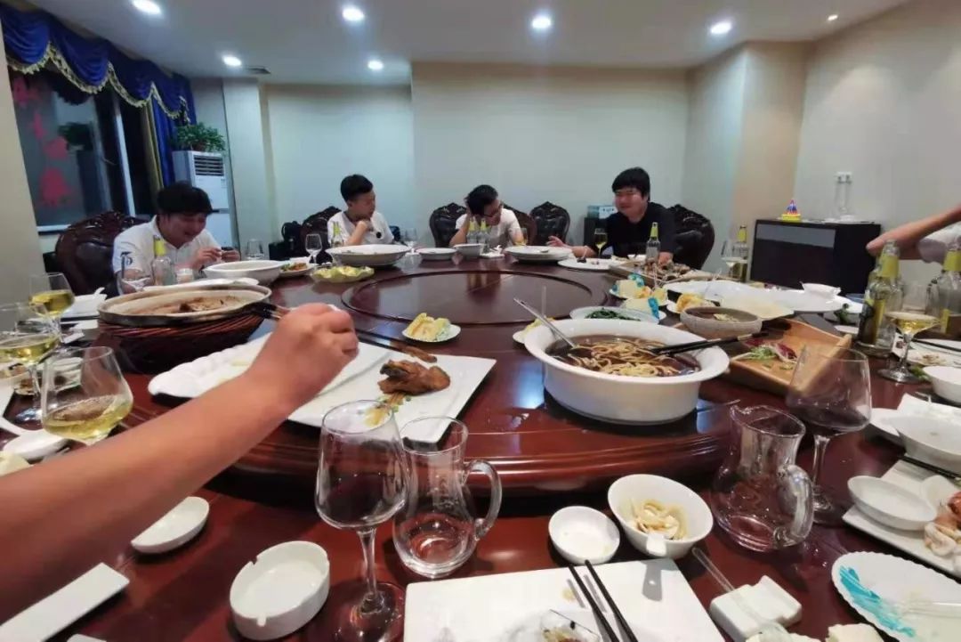 夏送清涼，集體慶生，慰問一線 | 致我們的一線伙伴：辛苦了！