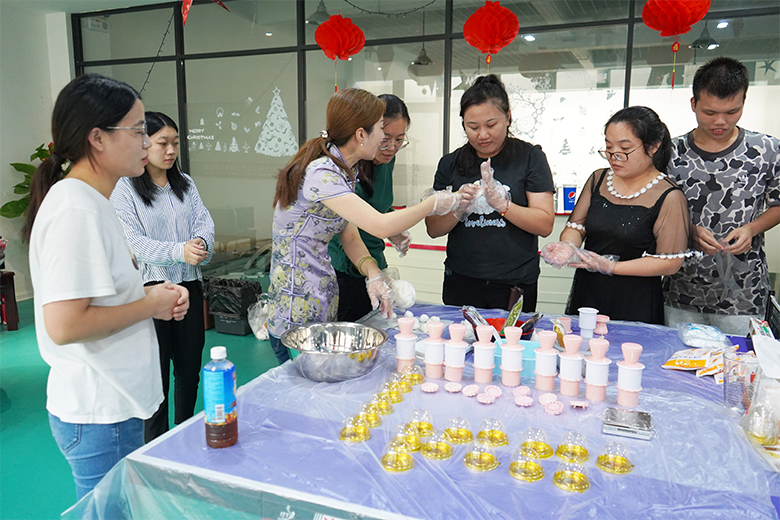 月圓中秋 · 集體慶生 | 溫馨九月，迎佳節(jié)，賀生辰，共團(tuán)圓！